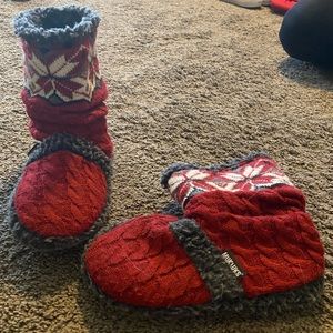 Mukluk knit bootie slipper